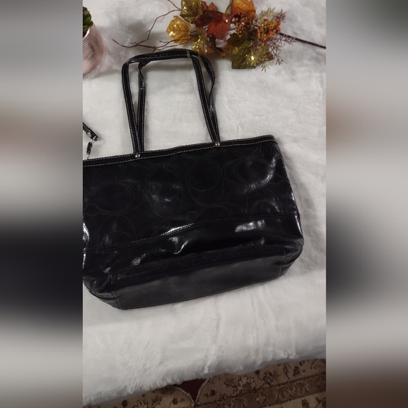 Coach Handbags - Coach bag for women